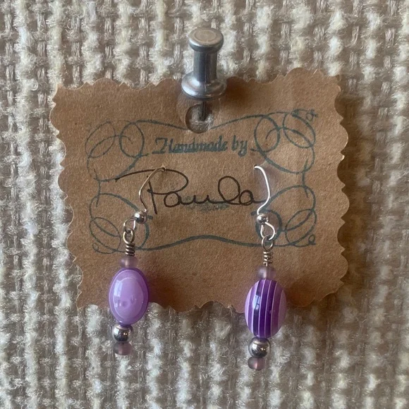 Handmade Purple&White Acrylic/Resin Beaded Dangle w/glass bead Earrings - Picture 2 of 6